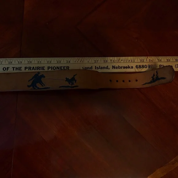 Vintage Western Belt with Vintage Buckle - Picture 7 of 12